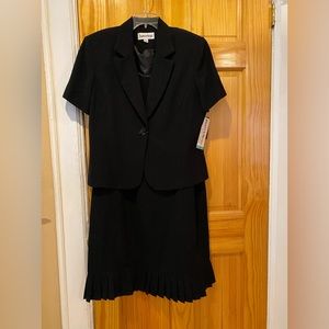 Danny And Nicole Women’s Suit Dress